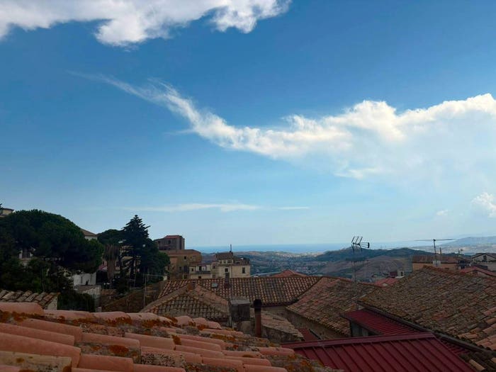 Appartamento con 6 locali in vendita in Vico Gradoni Porta Marina, Centro Storico, Catanzaro