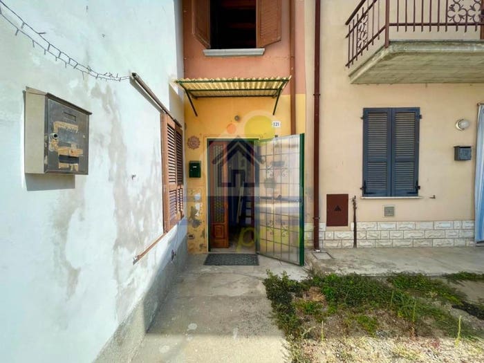 Casa trilocale in vendita in via trento, Centro, Pieve Porto Morone