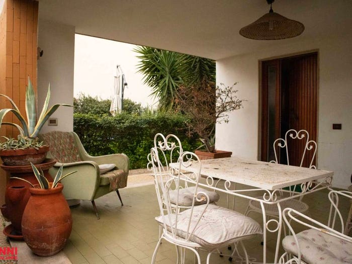 Casa con 6 locali in vendita in Via Monte San Daniele, Cecina Centro, Cecina
