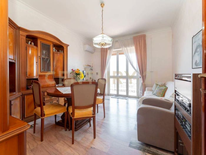 Appartamento con 5 locali in vendita in Via Monreale, Rapisardi, Catania