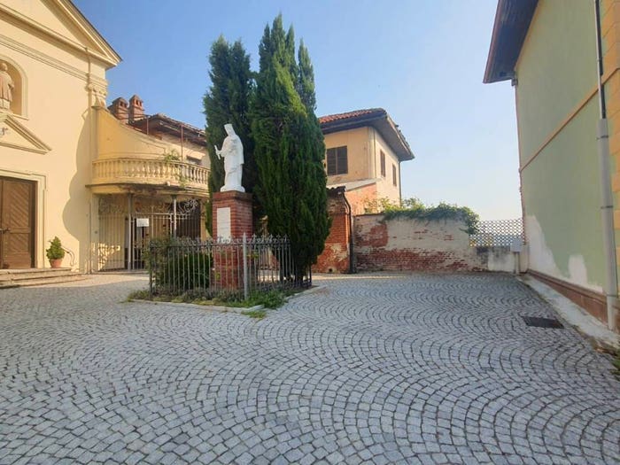 Casa con 6 locali in vendita in Via San Lorenzo, Primeglio, Passerano Marmorito