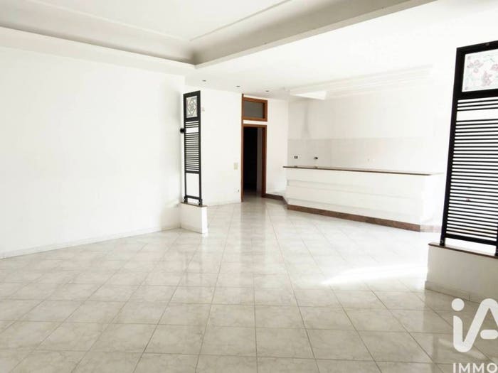 Appartamento quadrilocale in vendita in Via Napoli, Orta di Atella