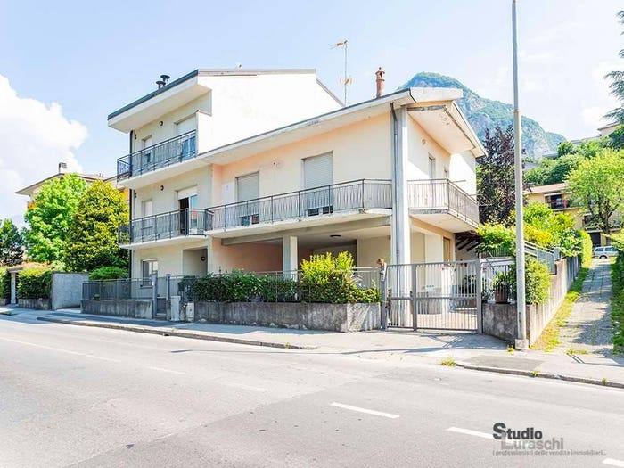 Casa quadrilocale in vendita in Corso Dante, Centro, Calolziocorte