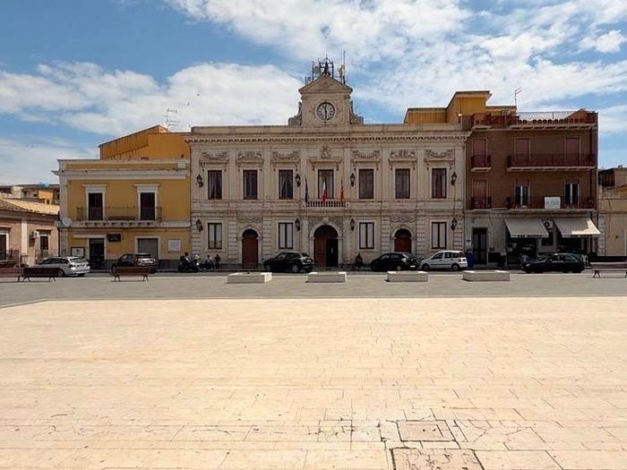 Appartamento quadrilocale in vendita in Via Vincenzo Bellini, Centro, Carlentini