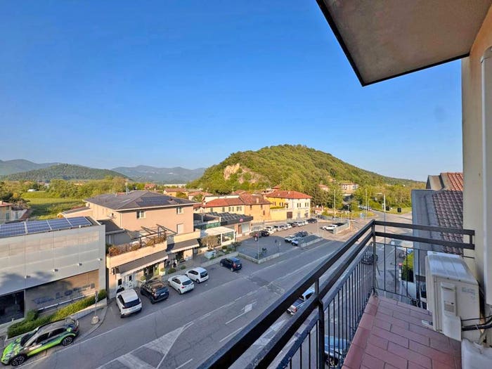 Appartamento trilocale in vendita in Centro, Passirano