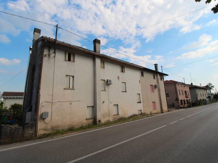 Casa con 6 locali in vendita in Via Luigi Cadorna, Centro, Caneva