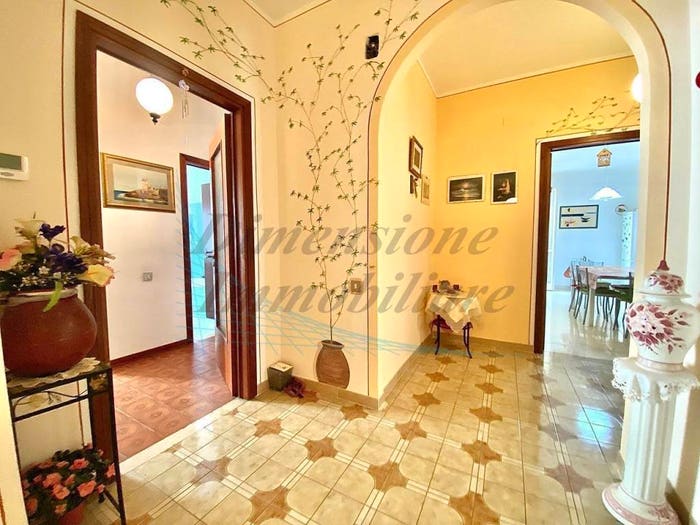 Appartamento con 5 locali in vendita in Via Giovanni Marradi, Cecina Centro, Cecina