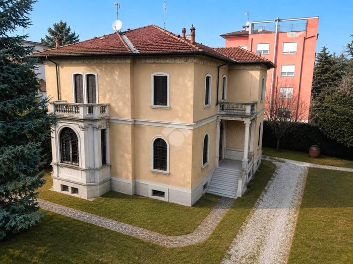 Casa trilocale in vendita in Via magenta, Centro, Manerbio