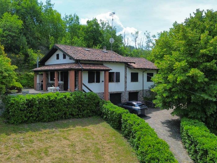 Casa con 6 locali in vendita in Località Lella, Varzi