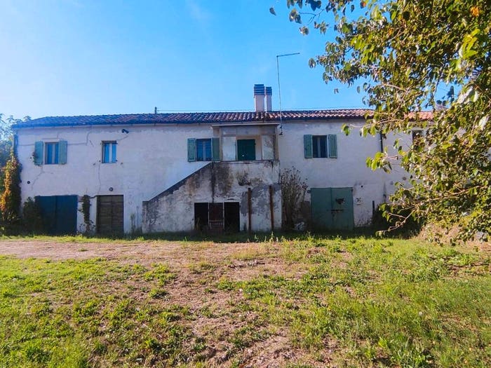 Casa con 6 locali in vendita in Via Monte Ronzano, Torrette, Ancona