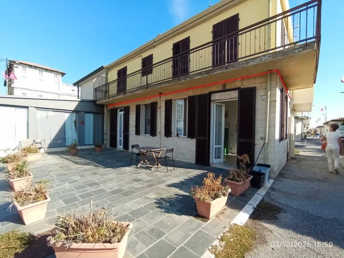 Appartamento trilocale in vendita in Lungomare, Viareggio