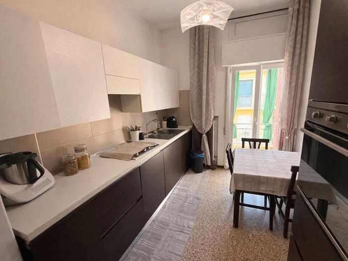 Appartamento quadrilocale in vendita in Strada Vignolese, Sant'Agnese Università, Modena