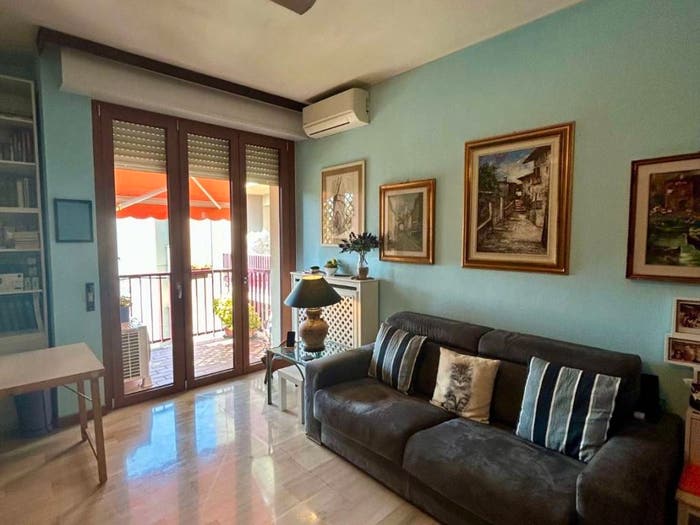Appartamento trilocale in vendita in Via Giuseppe Adami, Famagosta, Milano