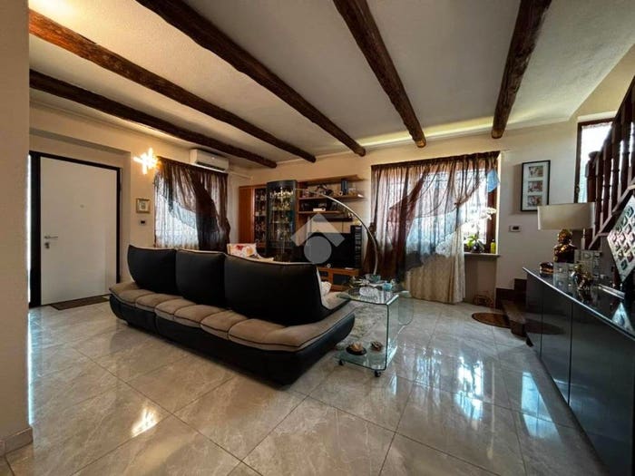 Casa con 6 locali in vendita in Via marconi, Centro, Castagnole Piemonte