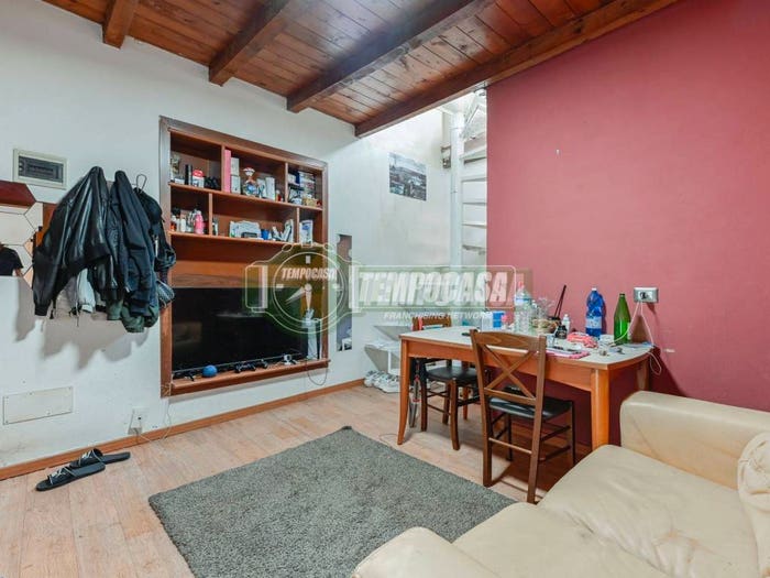 Appartamento bilocale in vendita in Via Vittorio Emanuele II, Centro, Bernareggio