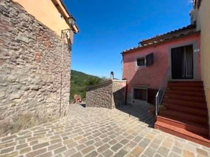 Casa trilocale in vendita in Loc Fornaci No Number, Arcidosso