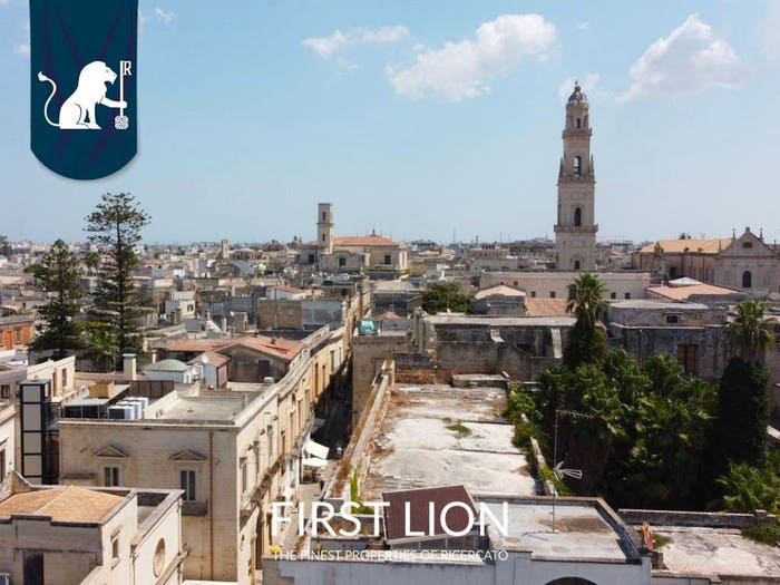 Appartamento con 6 locali in vendita in Via Giuseppe Libertini, Centro Storico, Lecce