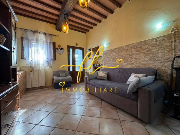 Appartamento trilocale in vendita in Via Roma, Centro, Collesalvetti