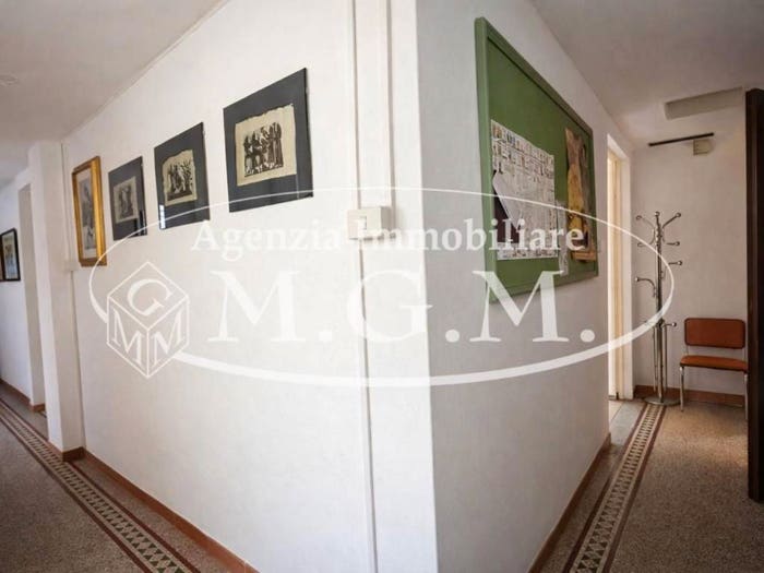 Appartamento con 5 locali in vendita in Centro, Pontedera