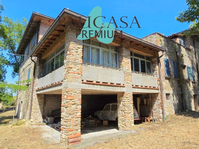 Casa con 5 locali in vendita in Cusercoli, Civitella di Romagna