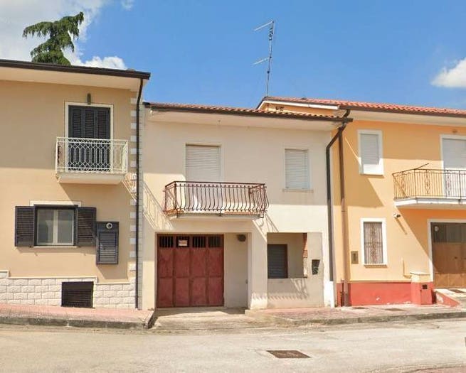 Casa quadrilocale in vendita in Via Rasole, Villamaina