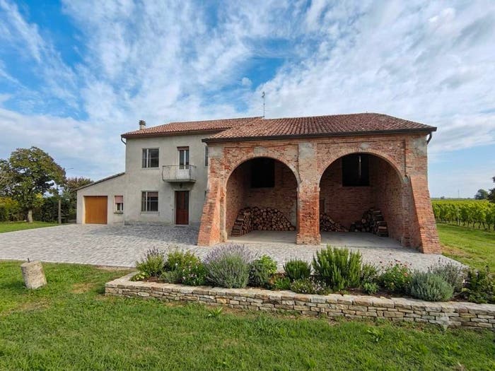 Casa con 6 locali in vendita in Via Stoppiaro, Dragoncello, Poggio Rusco