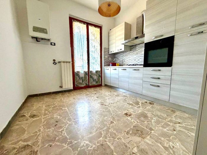 Appartamento quadrilocale in vendita in Viale Hanoi, Centro, Pontassieve