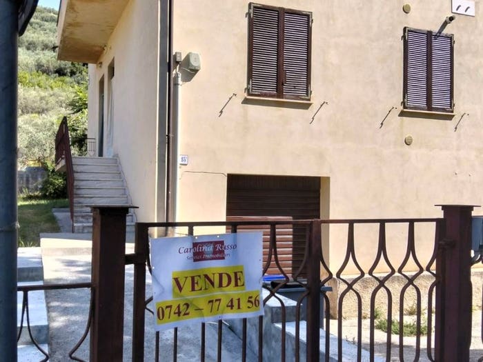 Appartamento quadrilocale in vendita in Località Belfiore, Vescia Belfiore Scanzano, Foligno
