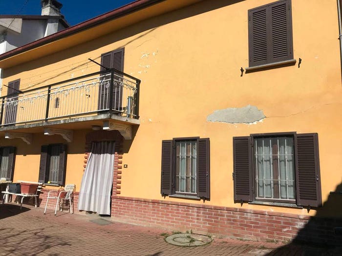Casa quadrilocale in vendita in Via Gavelli, Castelnuovo Calcea