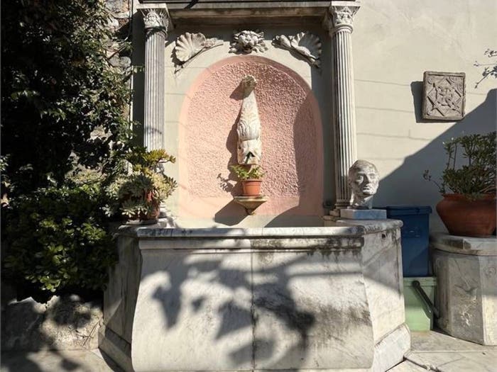Casa quadrilocale in vendita in Perticata Bonascola Nazzano, Carrara