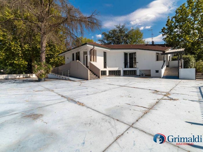 Casa con 6 locali in vendita in Via Novara, Figino, Milano