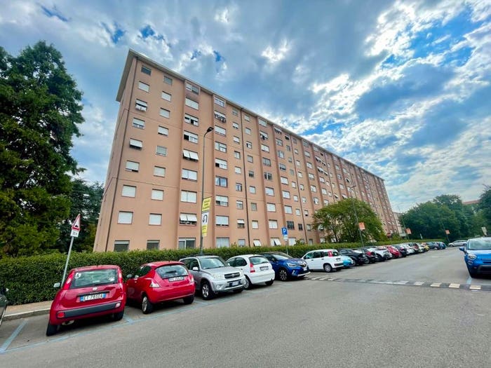Appartamento trilocale in vendita in Via Ugo Ojetti, Gallaratese, Milano