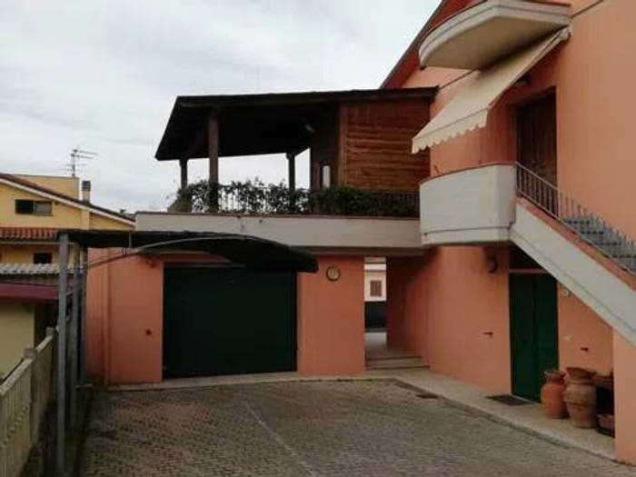 Casa con 6 locali in vendita in Urb Capanne Capanne, Montopoli in Val d'Arno