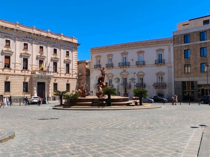Appartamento con 6 locali in vendita in Via Domenico Scinà, Ortigia, Siracusa