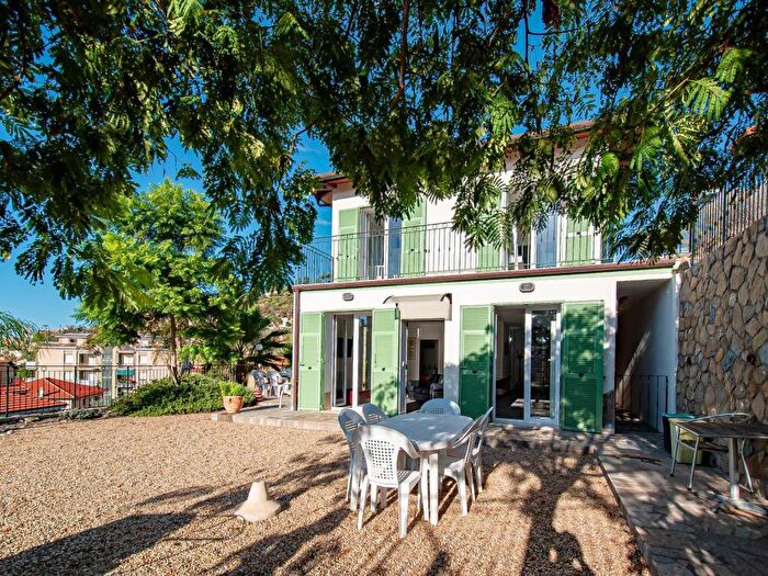 Casa con 5 locali in vendita in Via Cornice dei Due Golfi, Arziglia Madonna della Ruota, Bordighera
