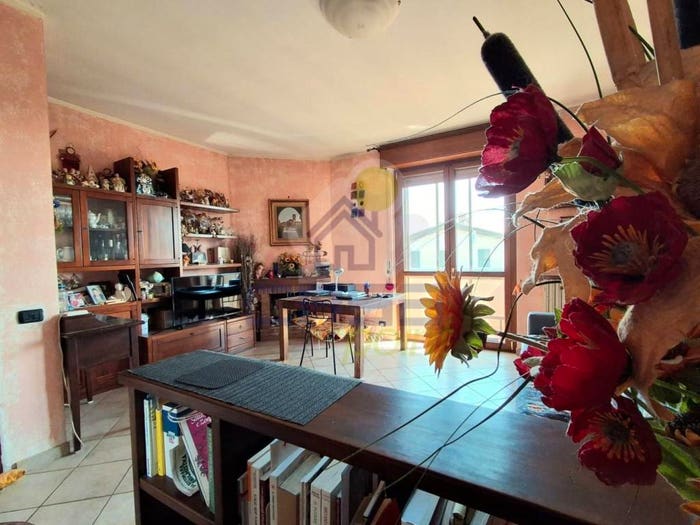 Appartamento trilocale in vendita in Luigi Einaudi A, Centro, Mairago