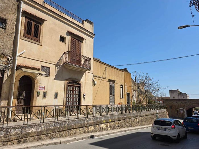 Casa con 5 locali in vendita in Via Marco Minghetti, Centro, Castelvetrano
