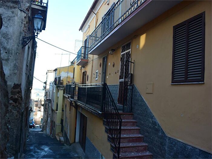 Casa quadrilocale in vendita in Via Vittorio Emanuele, Rossano, CoriglianoRossano