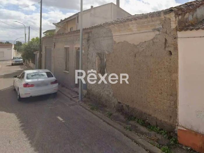 Casa bilocale in vendita in Via Carlo Felice, Massama, Oristano