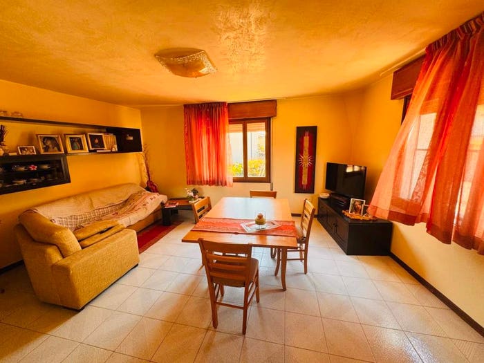 Casa con 6 locali in vendita in Via Giuseppe Garibaldi, Centro, Casaleone