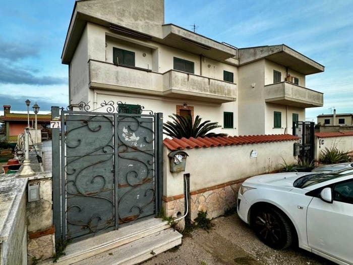 Appartamento con 6 locali in vendita in Via Assunta, Rinascimento, Anzio