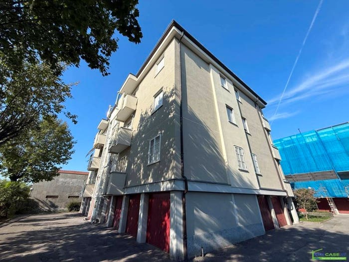 Appartamento trilocale in vendita in Via Don Luigi Vismara, Centro, Cislago