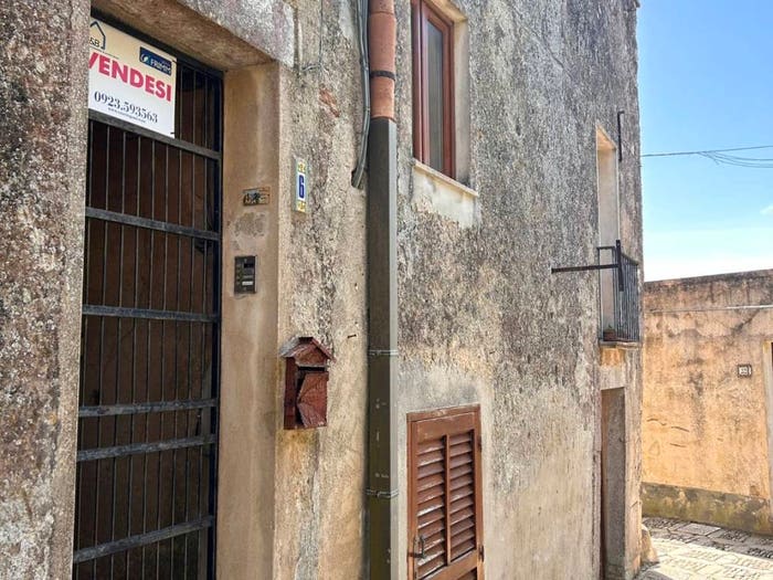 Appartamento bilocale in vendita in Via San Carlo, Centro, Erice