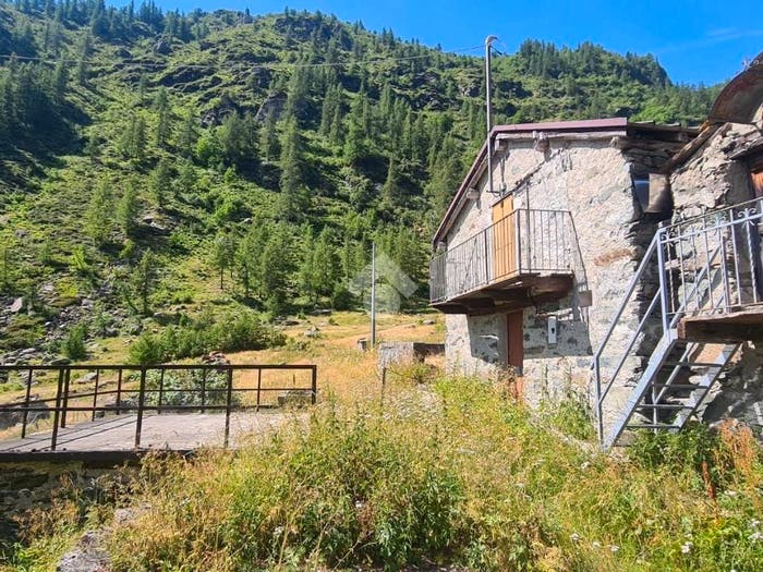 Casa bilocale in vendita in Località bogone, Balme