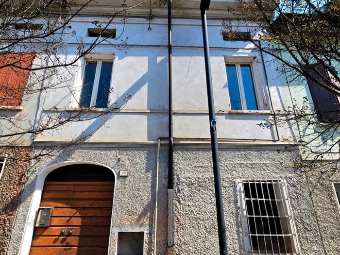 Casa trilocale in vendita in Via Luigi Gonzaga, Centro, Guastalla