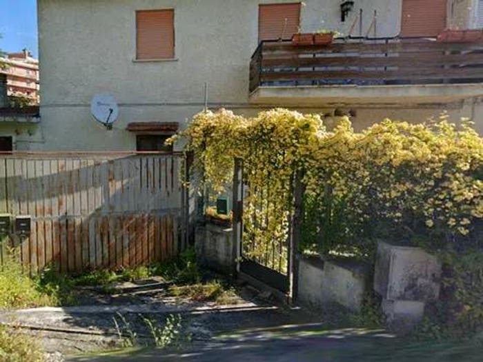 Appartamento con 6 locali in vendita in Via Nazionale Tiburtina, Arsoli