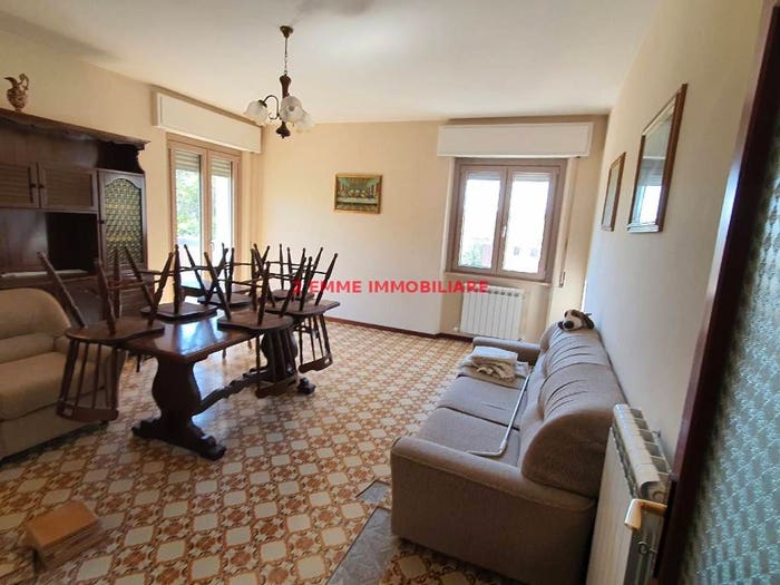 Appartamento quadrilocale in vendita in STRADA PROVINCIALE VENAROTTESE, Centro, Venarotta