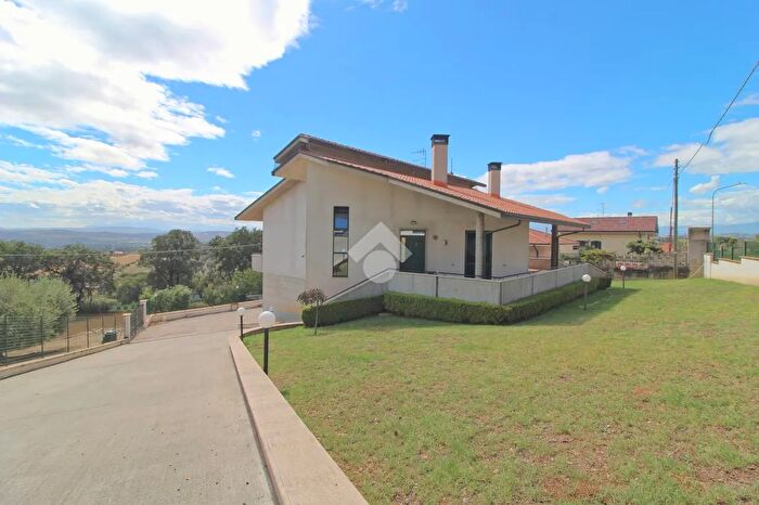 Casa con 5 locali in vendita in Via Contrada Fonte Galliano, Mosciano Sant'Angelo