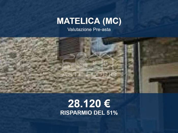 Appartamento con 6 locali in vendita in Località Piane, Braccano, Matelica