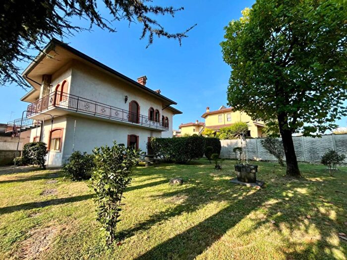 Casa con 6 locali in vendita in Via Migliaro, Migliaro, Cremona